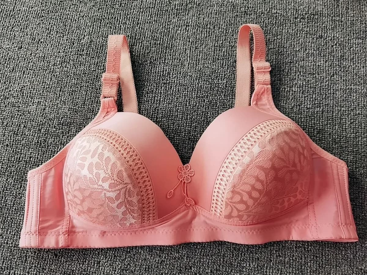 plus size lace push-up bra in pink
