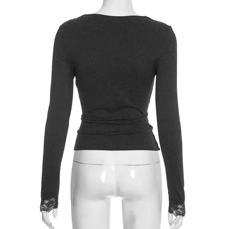 back view of the lace trim long sleeve top