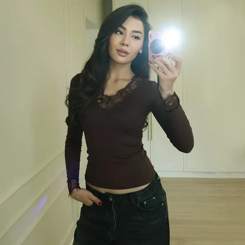 brown lace trim V neck top, slim fit