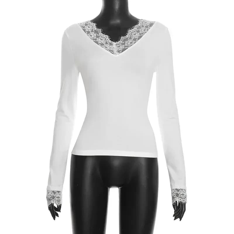 lace trim V neck top in white